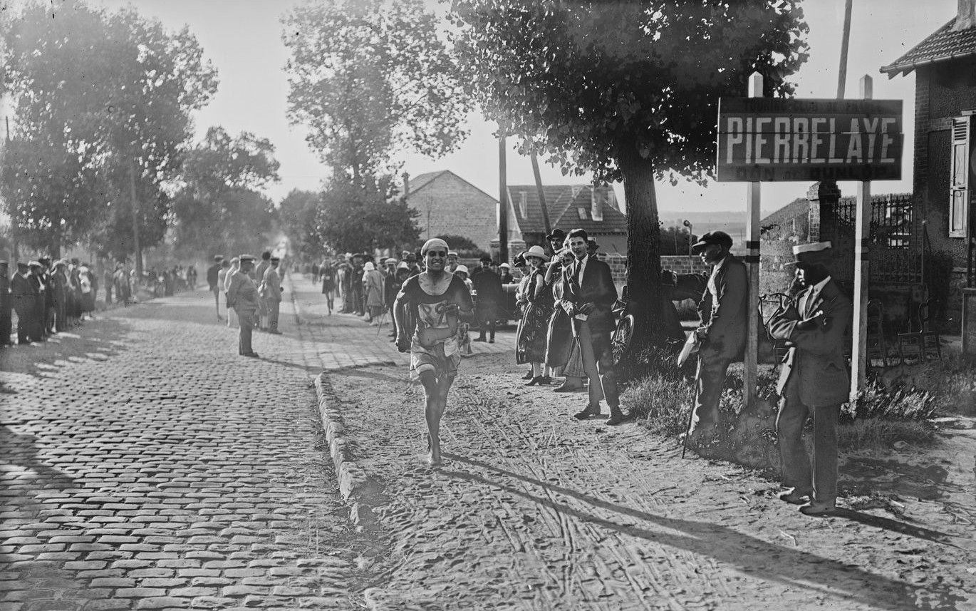 Passage marathon à Pierrelaye JO 1924